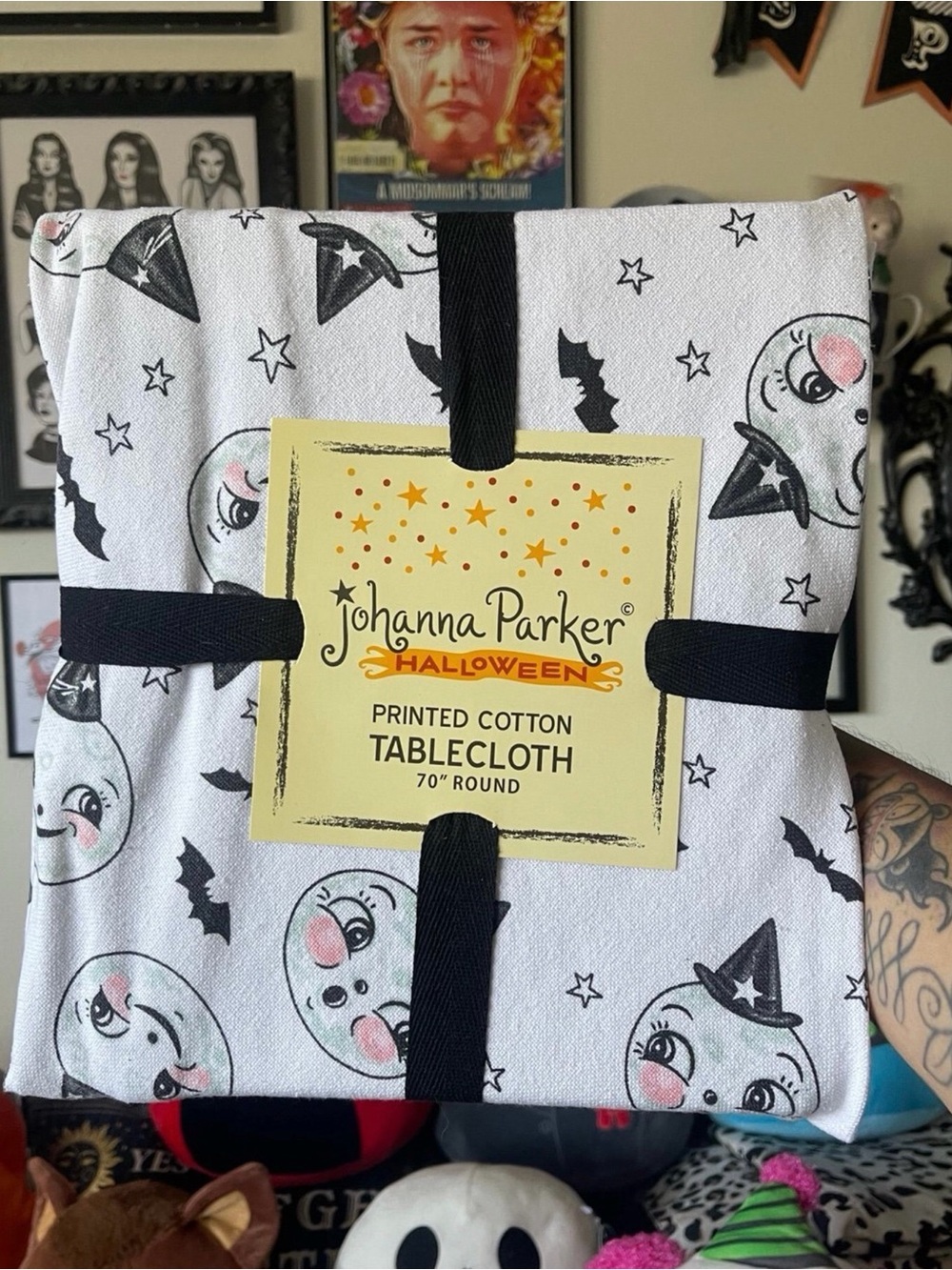 NEW Johanna Parker Gus The Ghost Halloween Round Tablecloth